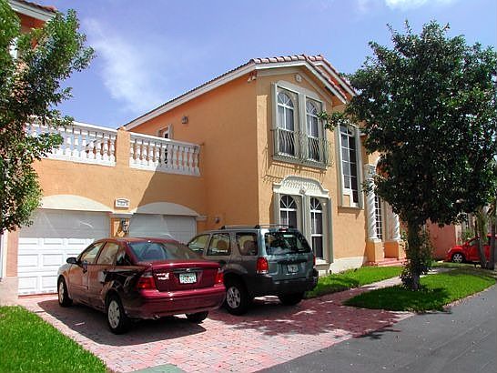 2nd image of 10825 NW 51st Trl