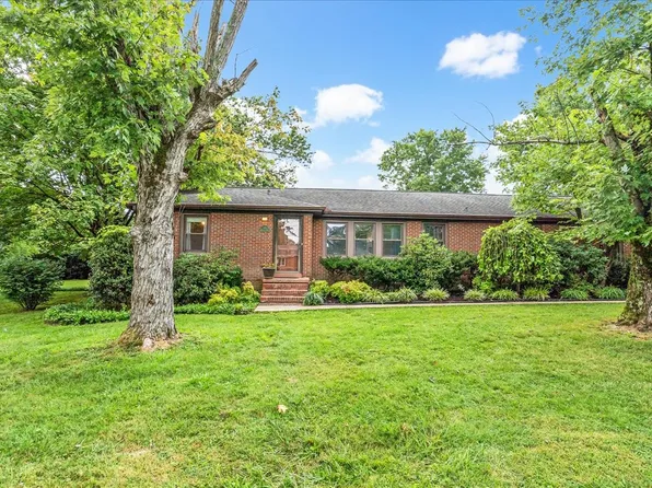 515 McKellar Dr, Manchester, TN 37355