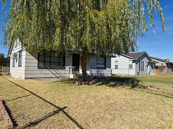 2nd image of 904 N 15th Ave