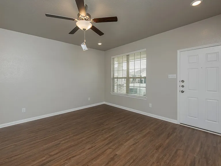 1515 Case Rd — Photo 5