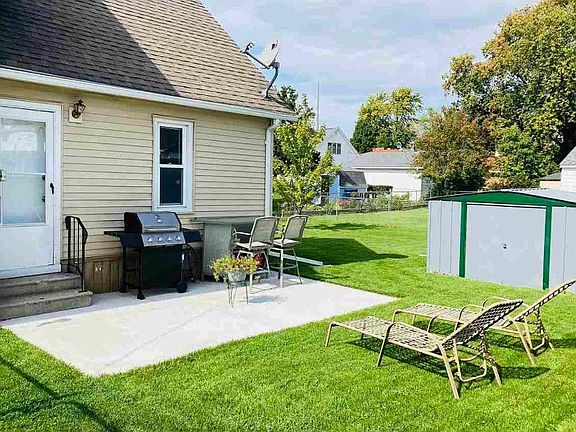 Fenced in Backyard, Patio & Shed
