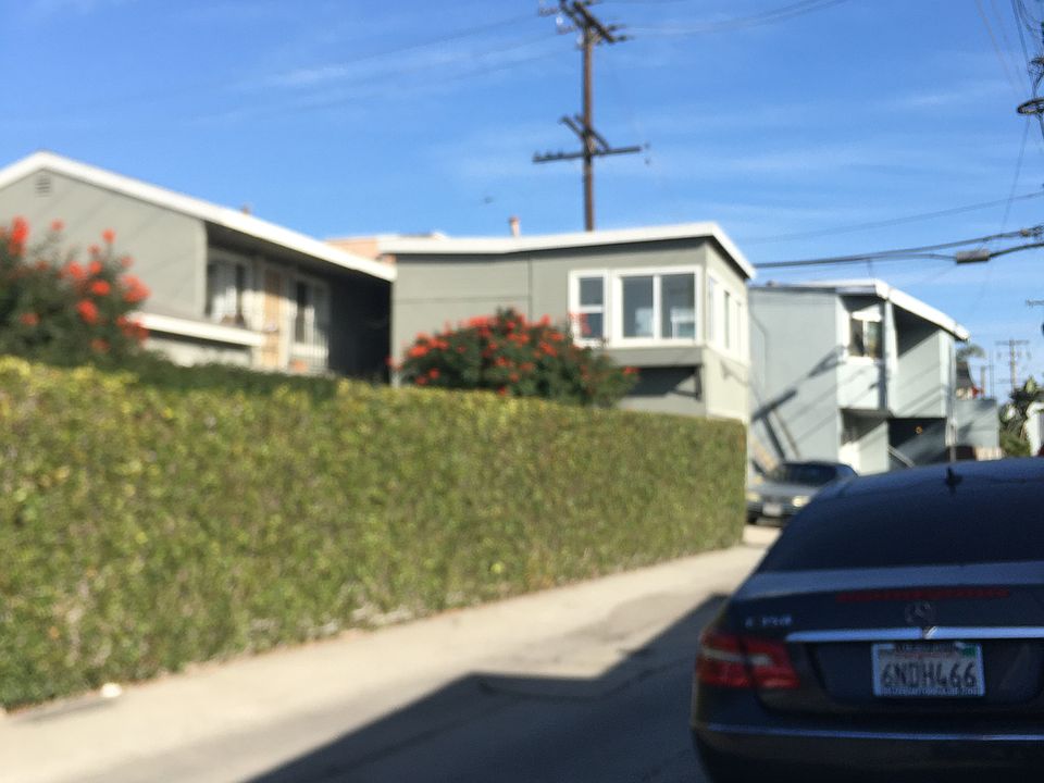 1st image of 20 Bennett Ave #C