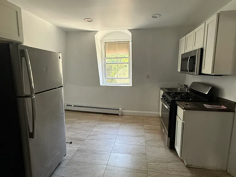 18 Highland Ave #3 — Photo 12