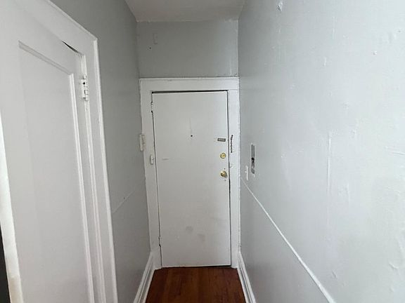 5th image of 3 Fuller Pl #2A