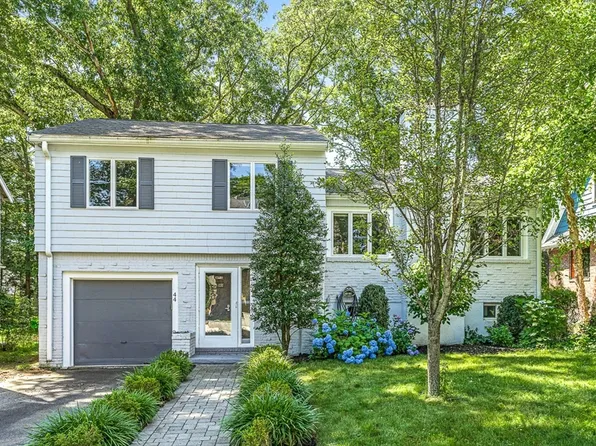 44 Rowena Rd, Newton, MA 02459