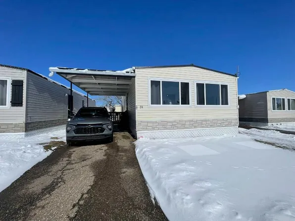 5308 57th St #34, Lloydminster, AB T9V 2A3