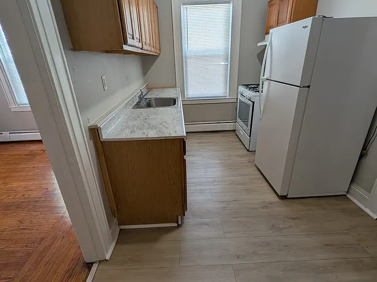 208 Sherman Ave #A44 — Photo 4