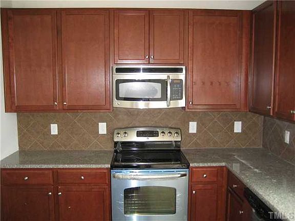 4th image of 1304 Cozart St Unit 213