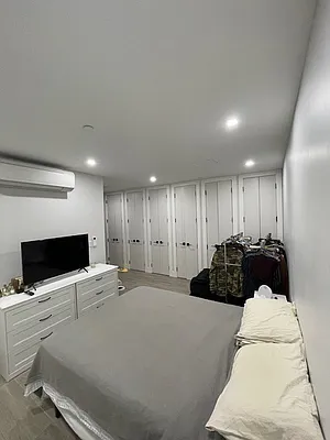 Rented by Aron Fried, LREB | media 14