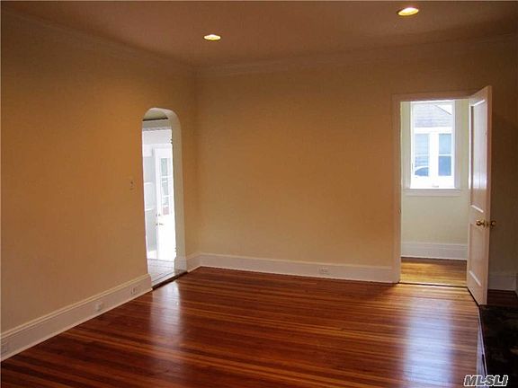 3rd image of 4 Cherry St
