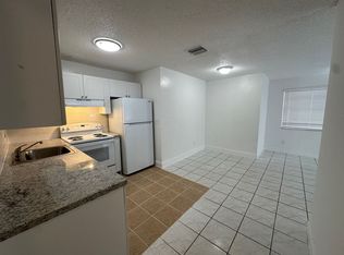 7043 SW 20th St #2, Pompano Beach, FL 33068