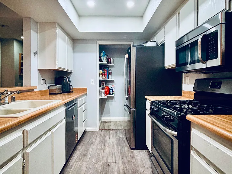 9312 Twin Trails Dr #105 — Photo 10