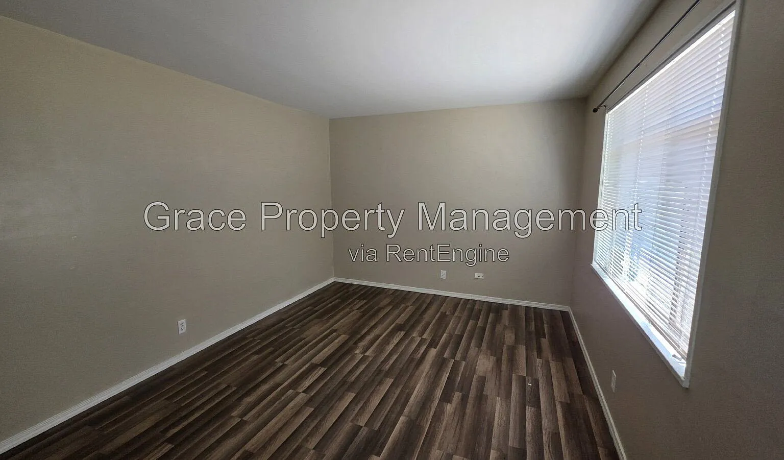 3 bed, 1.0 bath, 720 sqft, $1,895 — Photo 2