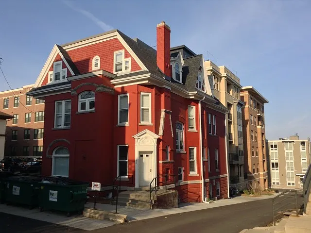 150 Langdon St — Photo 1