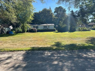 9150 Butternut Rd, Whitmore Lake, MI, 48189