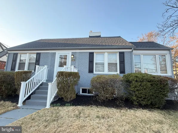 5301 26th St N, Arlington, VA 22207