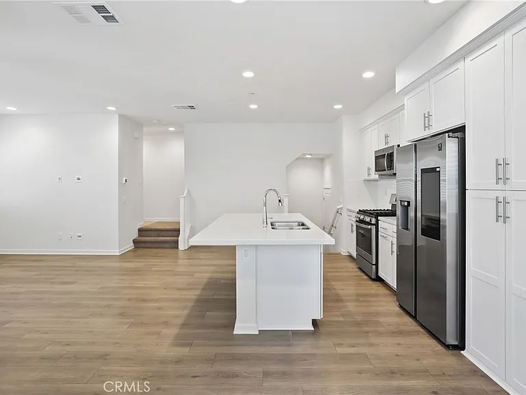 308 Limestone — Photo 8