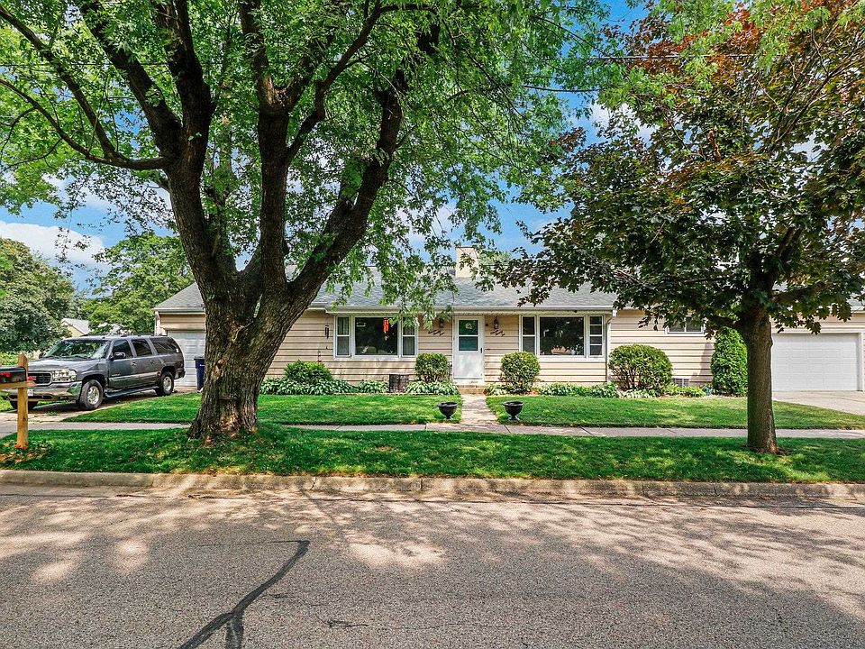 1st image of 1122-1124 N Oakhill Ave