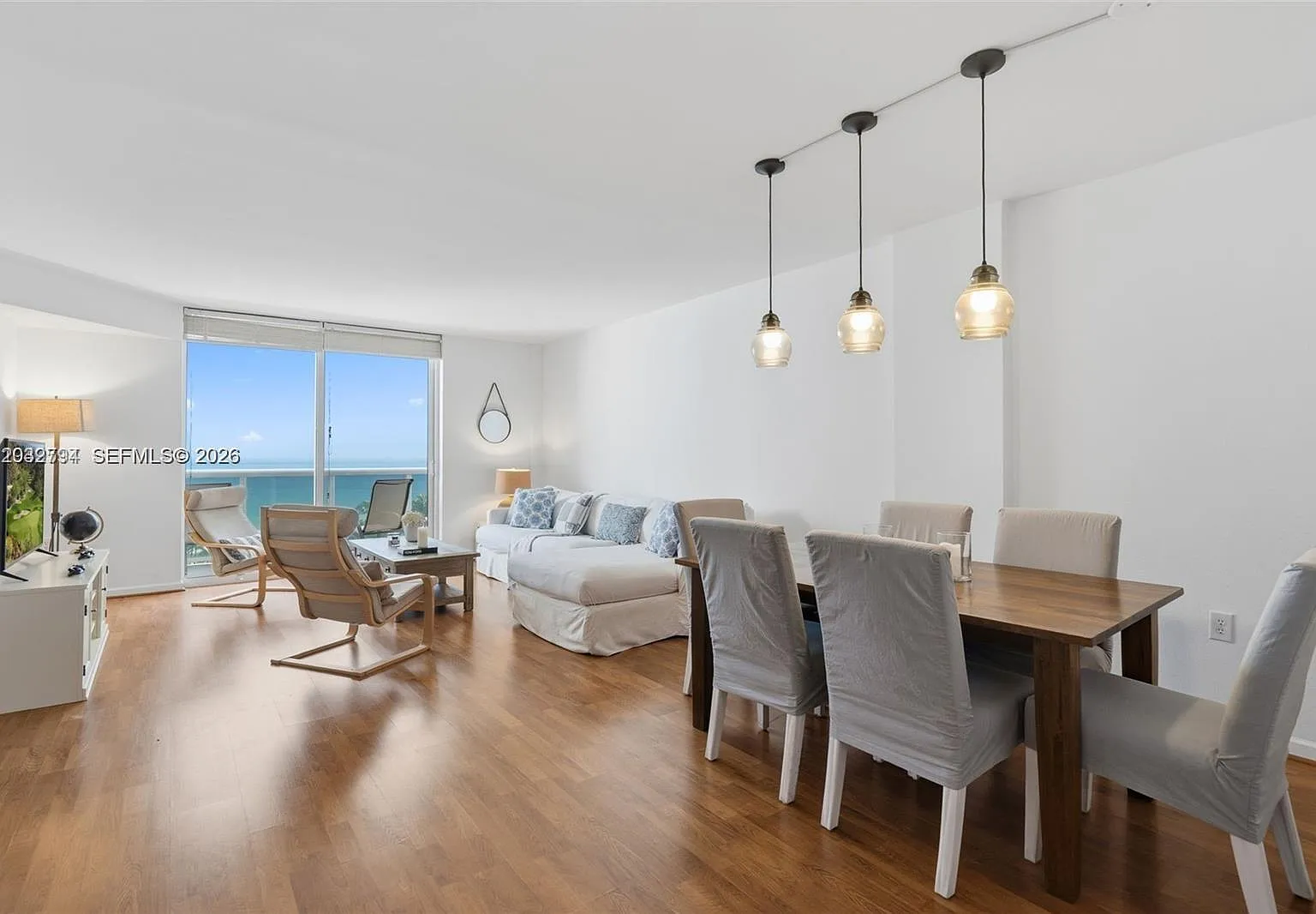 Harbour House — Photo 2