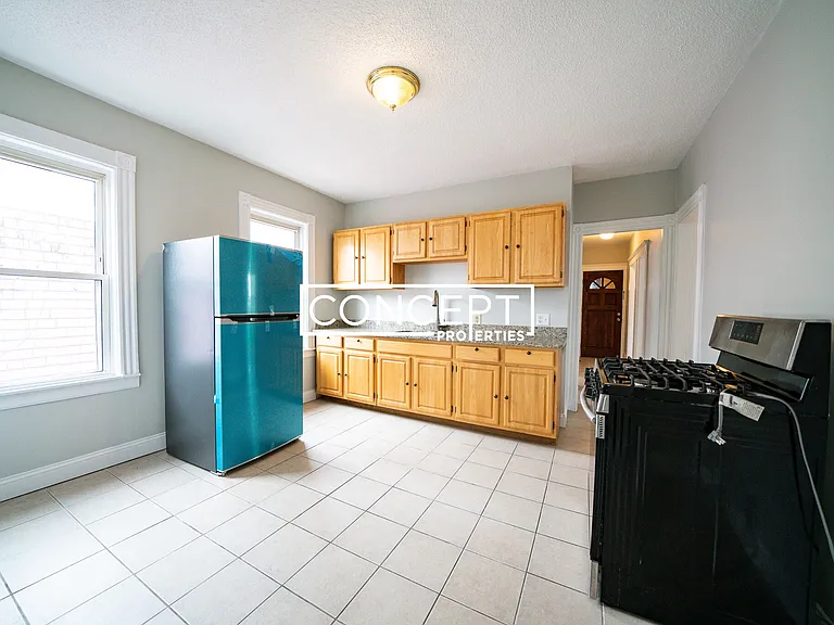 42 Sudan St #3 — Photo 2