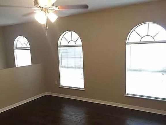 5th image of 1892 N Merrick Dr
