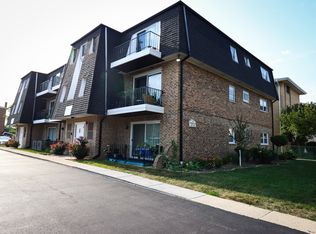 10622 Parkside Ave APT 103, Chicago Ridge, IL 60415