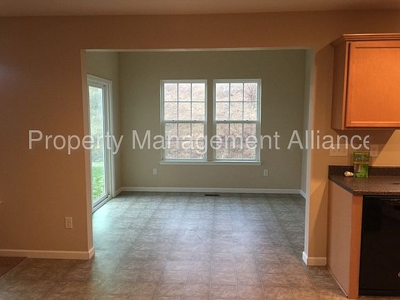 4th image of 80 Silversides Way
