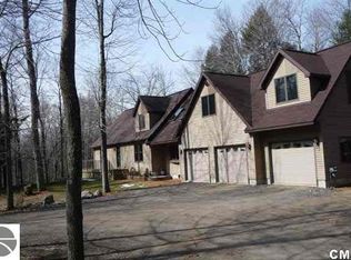 11852 S Littlefield Rd, Blanchard, MI 49310