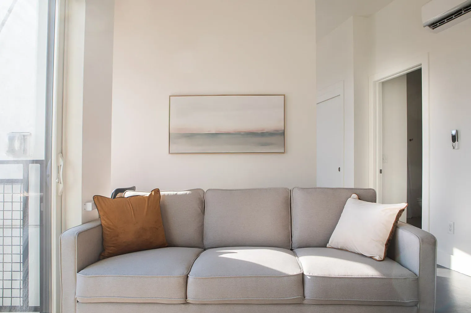Studio, 1.0 bath, 495 sqft, $2,408 — Photo 2