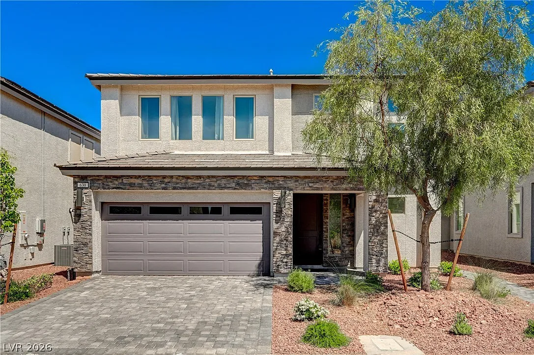 4 bed, 3.5 bath, 2988 sqft, $2,695 — Photo 1