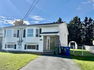 12 Shamrock Ct, Halifax, NS B3G 1N4