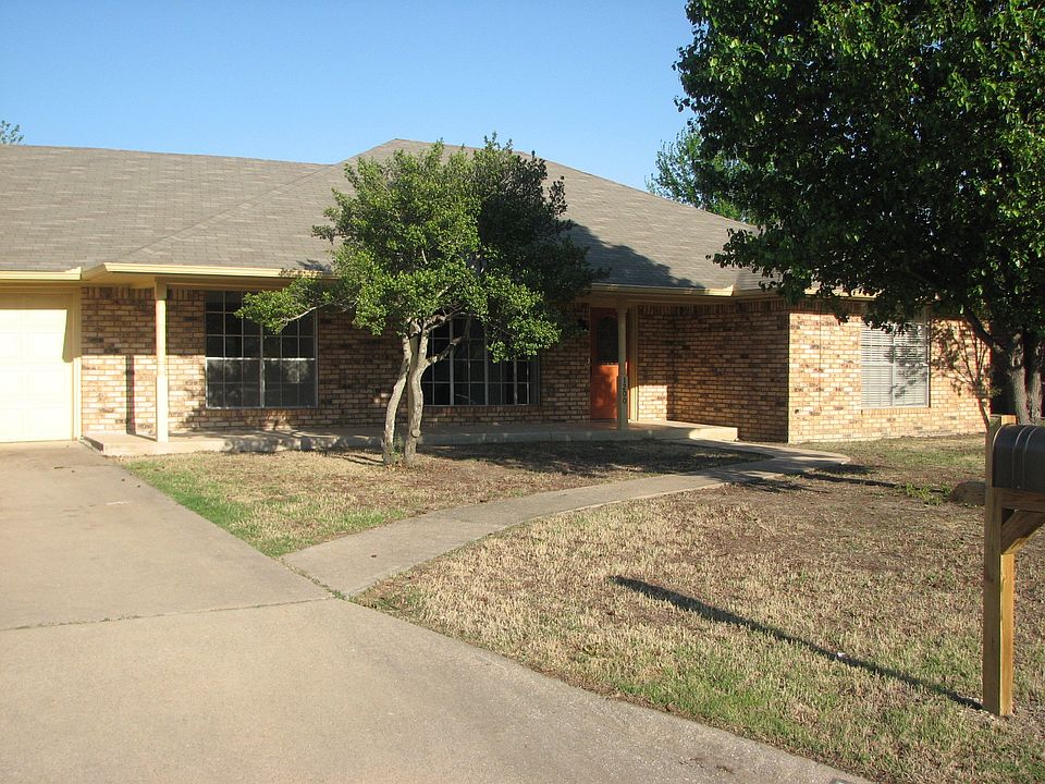 Corner lot