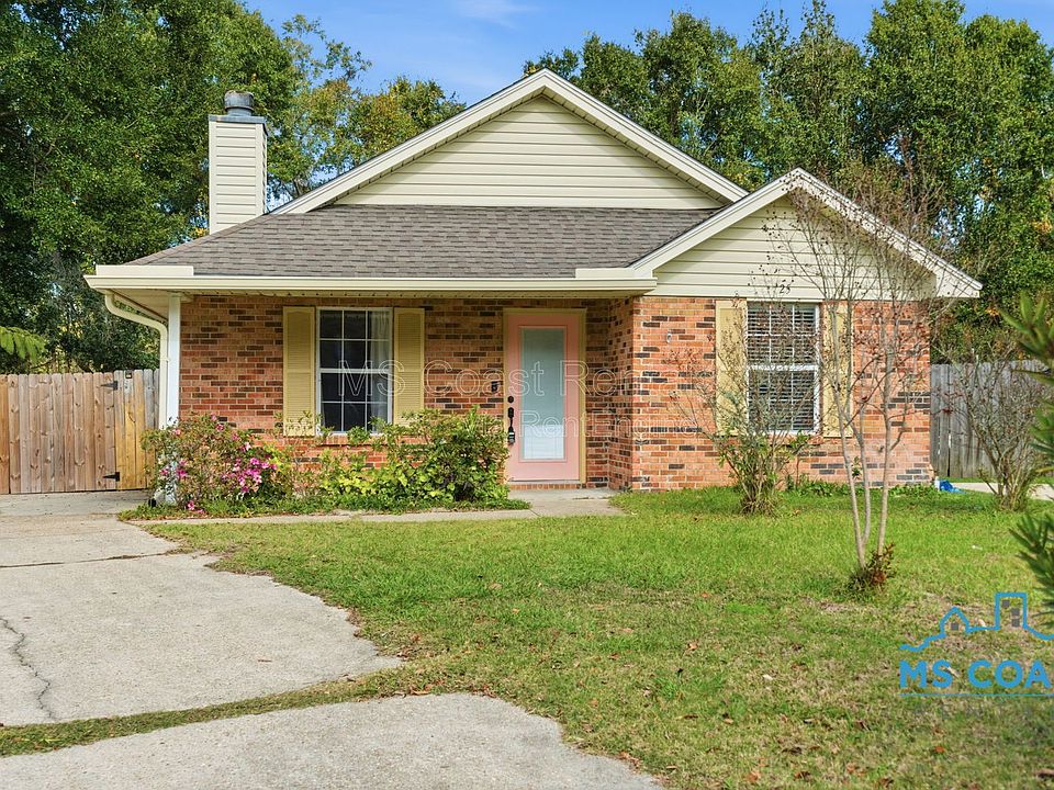 1st image of 25 Fleetwood Pl