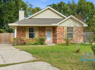25 Fleetwood Pl, Ocean Springs, MS 39564