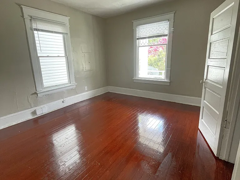 623 Elm Ave SW #A — Photo 9