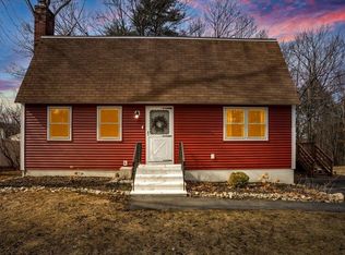 4 Pollard Rd, Nashua, NH 03062