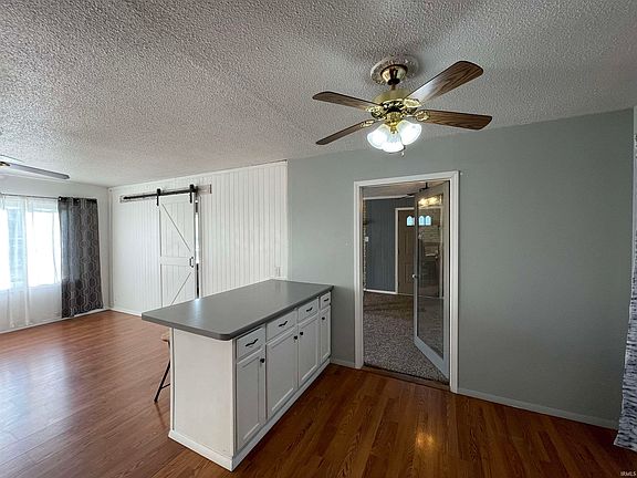5th image of 1452 S Pleasantview Dr