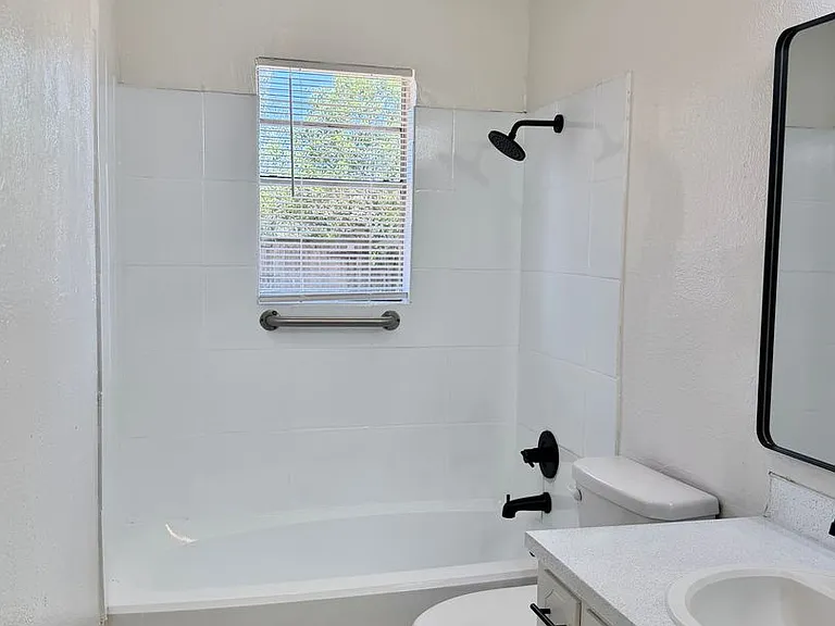 4615 Grinnell St #106 — Photo 17