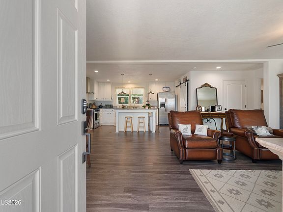 5th image of 1234 Canyon Dr
