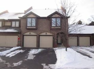 14 Phillippi Creek Dr, Elgin, IL 60120