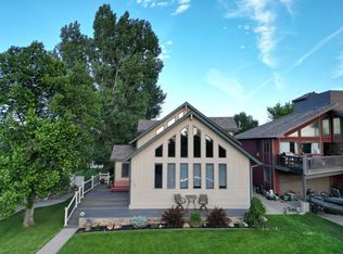 1516 Prospect Dr, Glendive, MT 59330