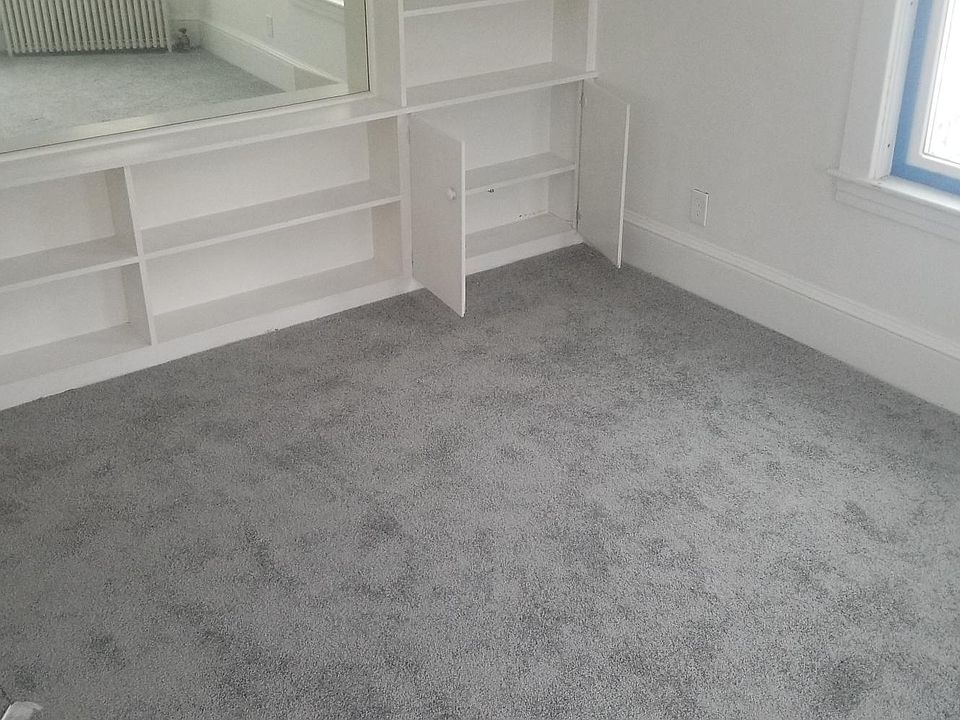 2nd image of 160 Mount Vernon St APT 3
