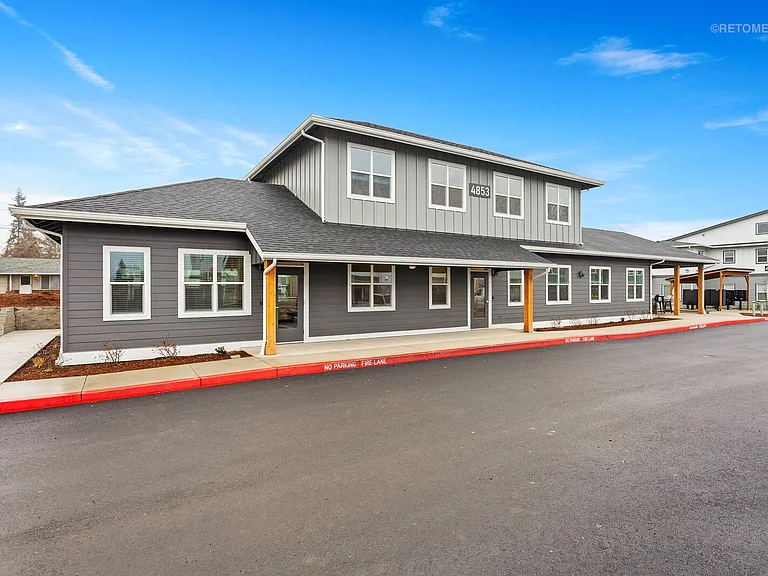 Verda Crossing | Leasing Office
