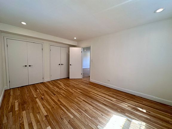 3rd image of 149-45 Northern Blvd #3P