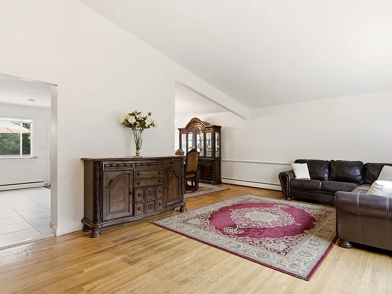 7 Laurie Pl — Photo 7