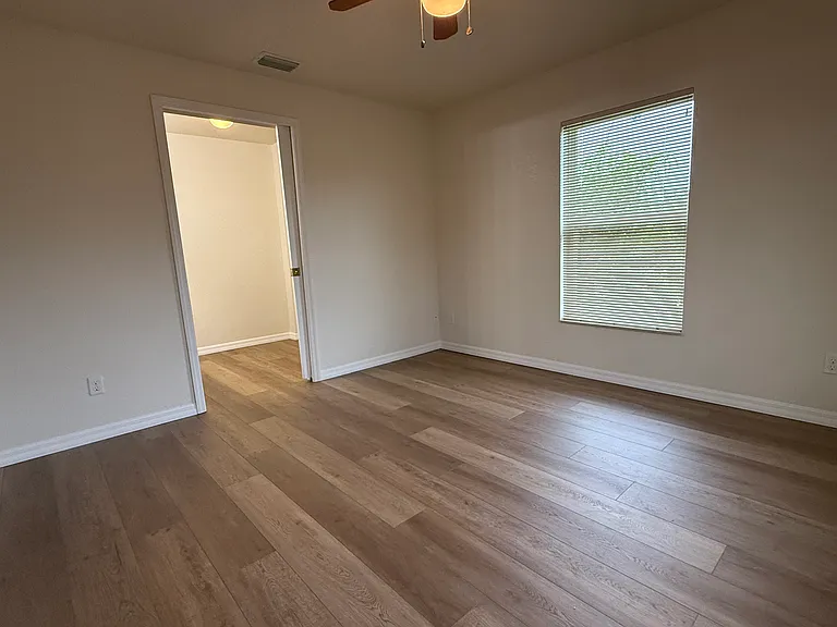 140 Flanders St — Photo 9