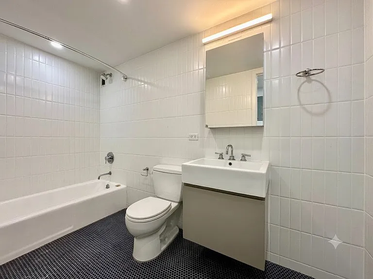 175 W 87th St #7D — Photo 8