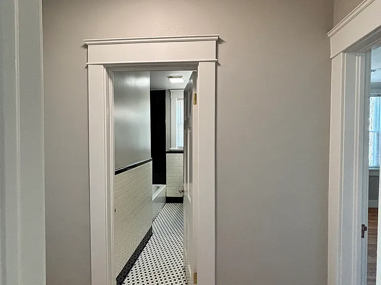 203 Maryland Ave #2 — Photo 32