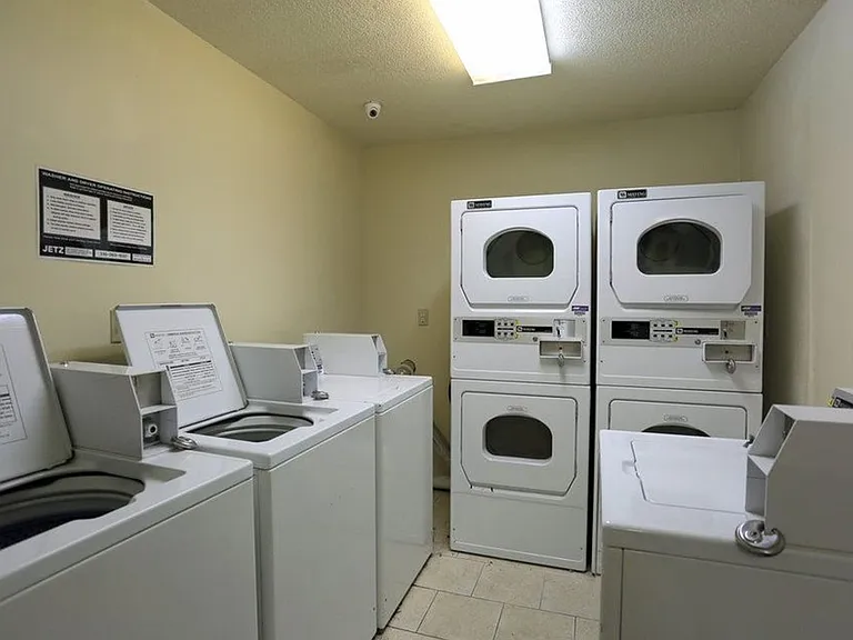 Cimarron Apartments — Photo 7