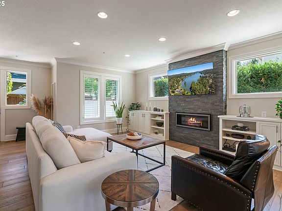 5th image of 5328 Lower Dr